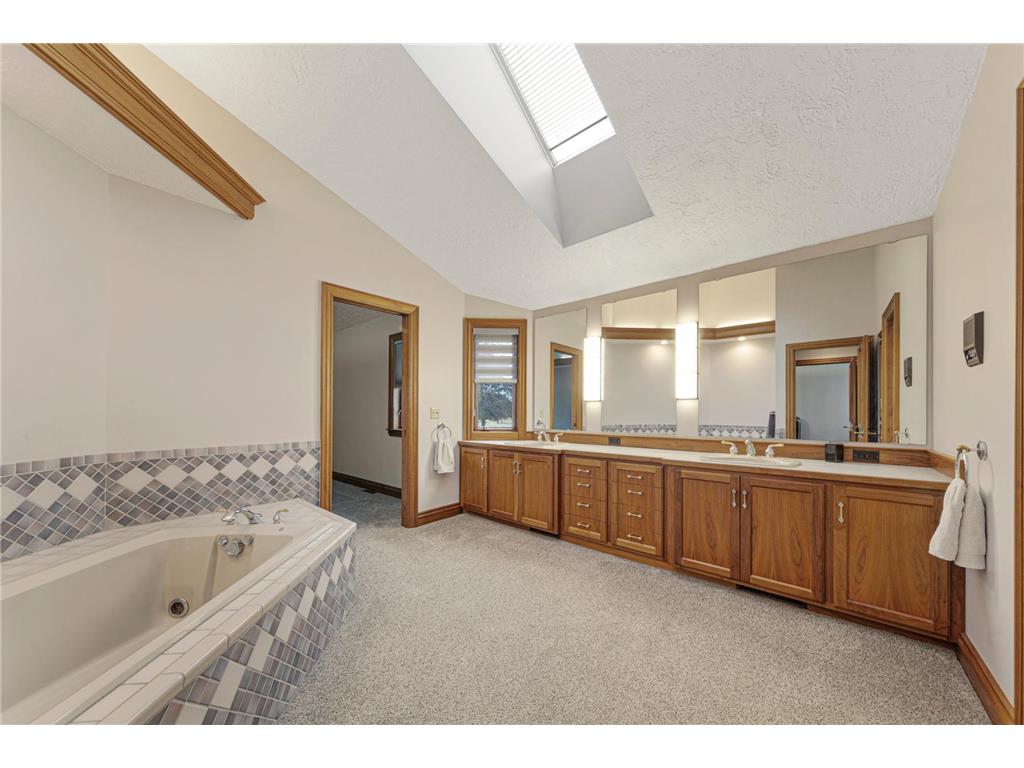24 Greenhaven Bay Faribault MN 55021 7036215 image61