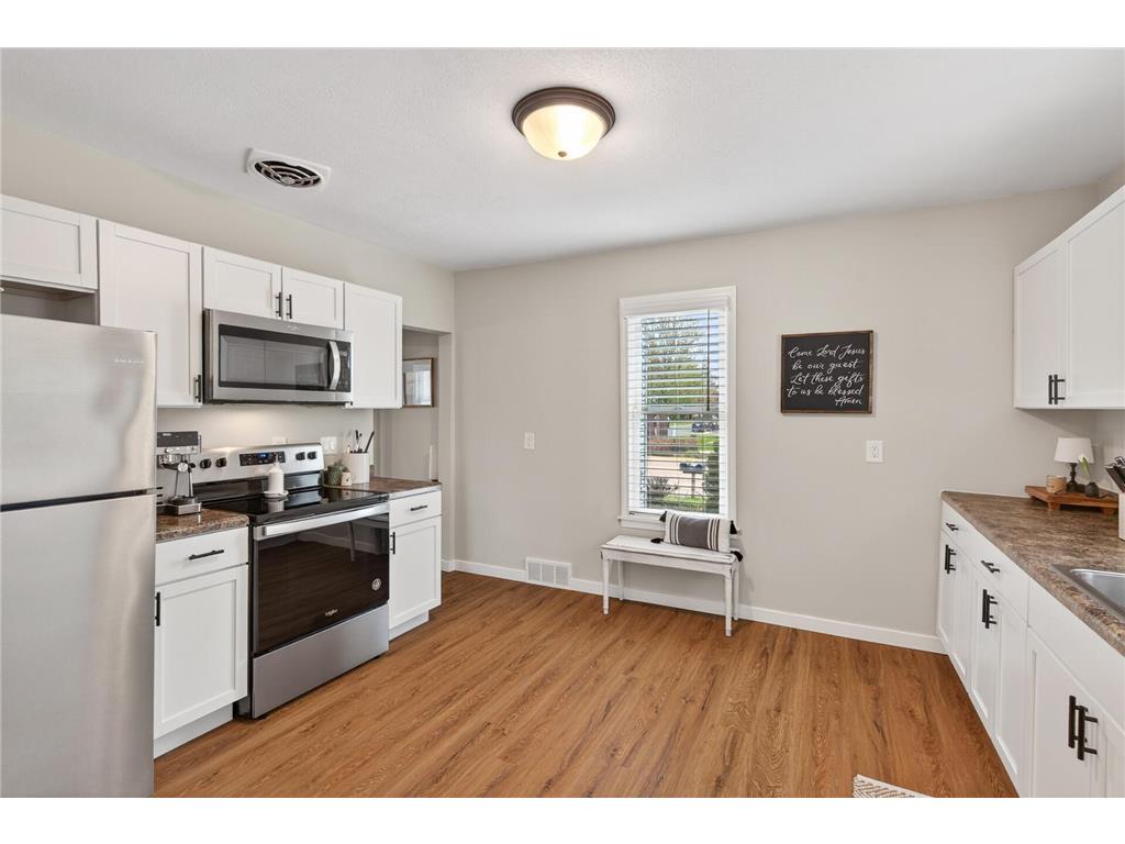 24 Main Street E Norwood Young America MN 55397 7052481 image12