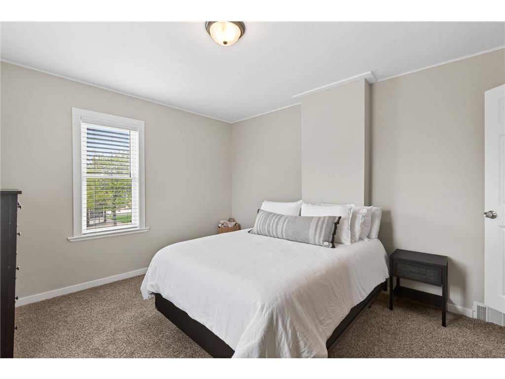 24 Main Street E Norwood Young America MN 55397 7052481 image16
