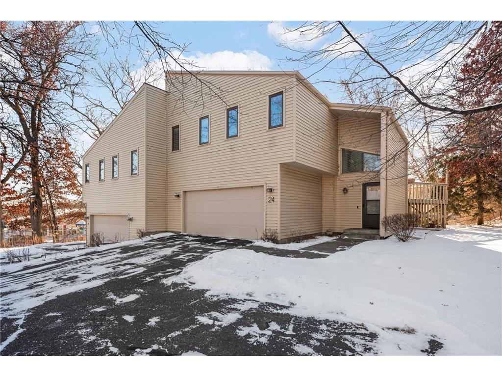 24 Thompson Avenue W West Saint Paul MN 55118 6648370 image1