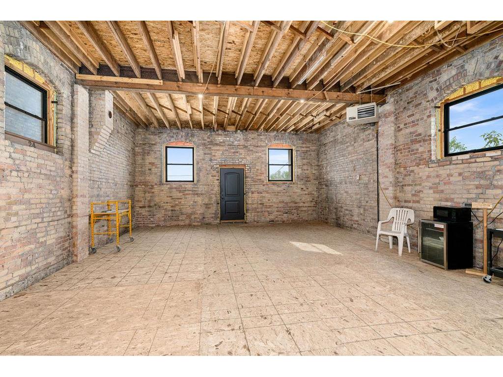 24 W 5th Street Duluth MN 55806 7088390 image13