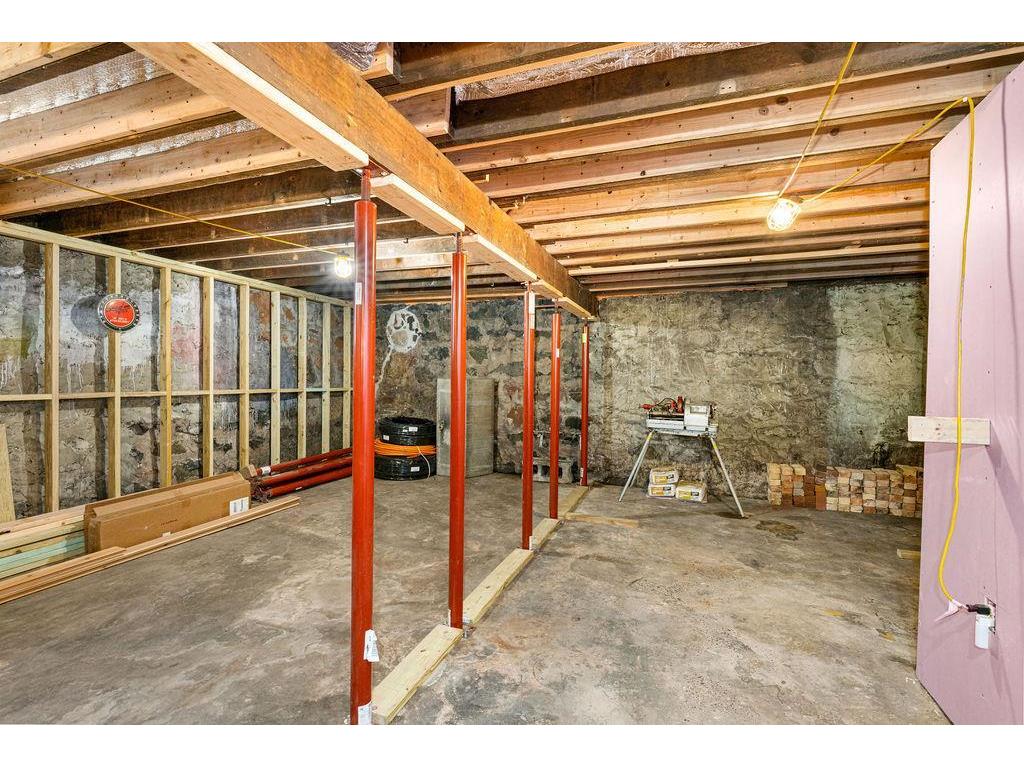 24 W 5th Street Duluth MN 55806 7088390 image23