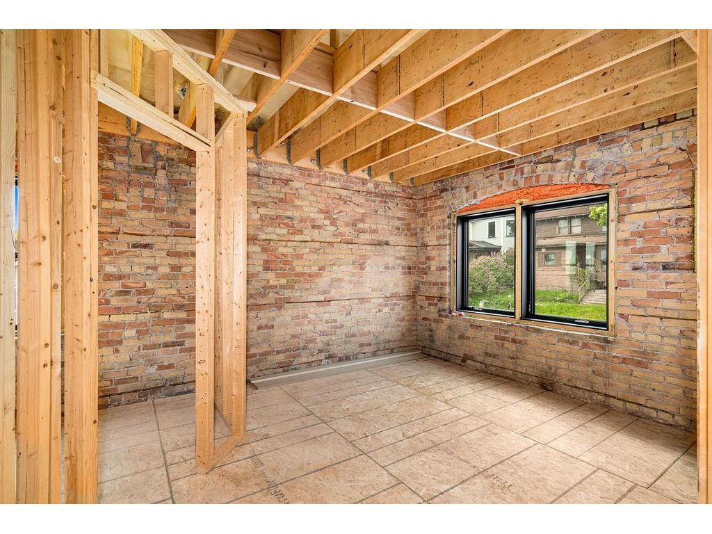 24 W 5th Street Duluth MN 55806 7088390 image32