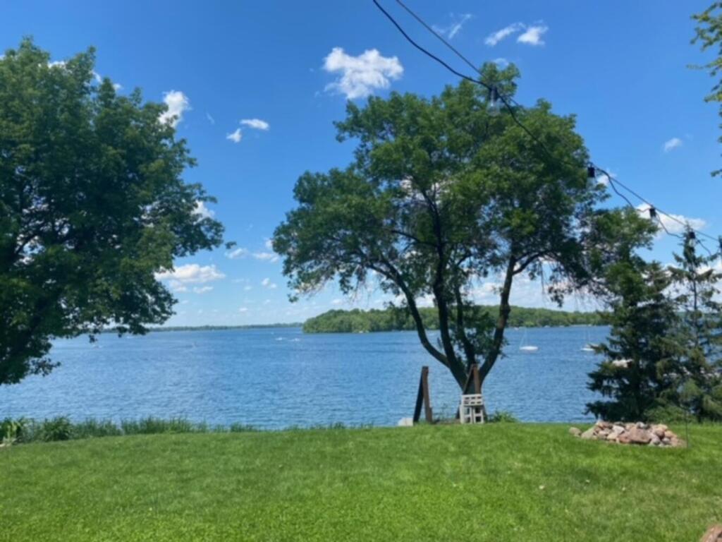 24 W Lake Street Waconia MN 55387 - Waconia 6586832 image1