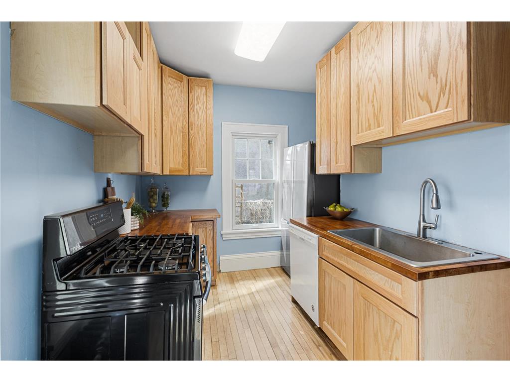 24 Wheeler Street S Saint Paul MN 55105 7016145 image11