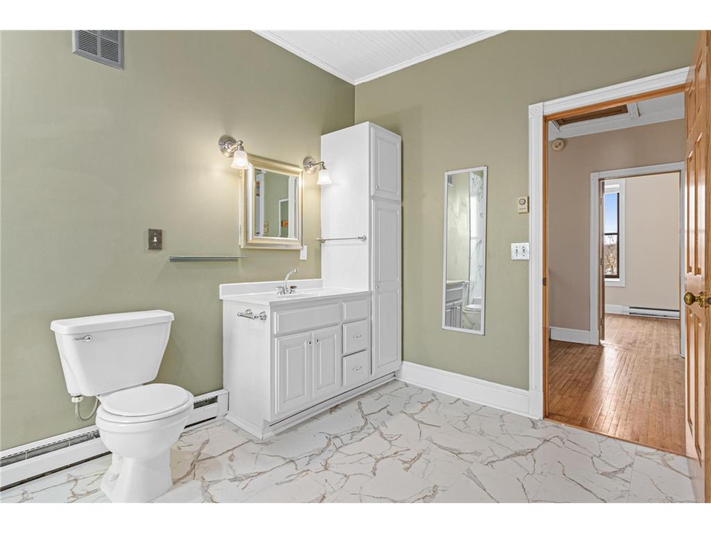 240 1/2 Western Avenue S #G2 Saint Paul MN 55102 7039431 image19