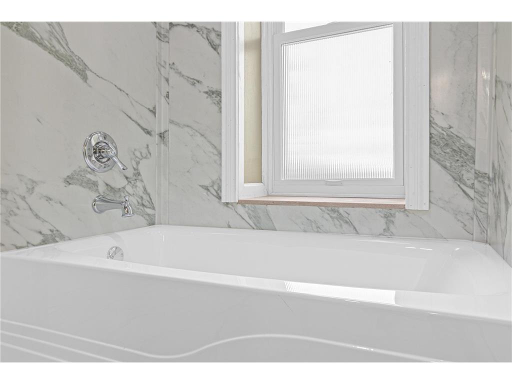 240 1/2 Western Avenue S #G2 Saint Paul MN 55102 7039431 image22