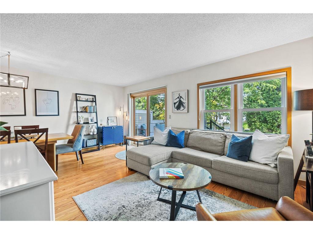 240 3rd Avenue NE Minneapolis MN 55413 6435940 image1