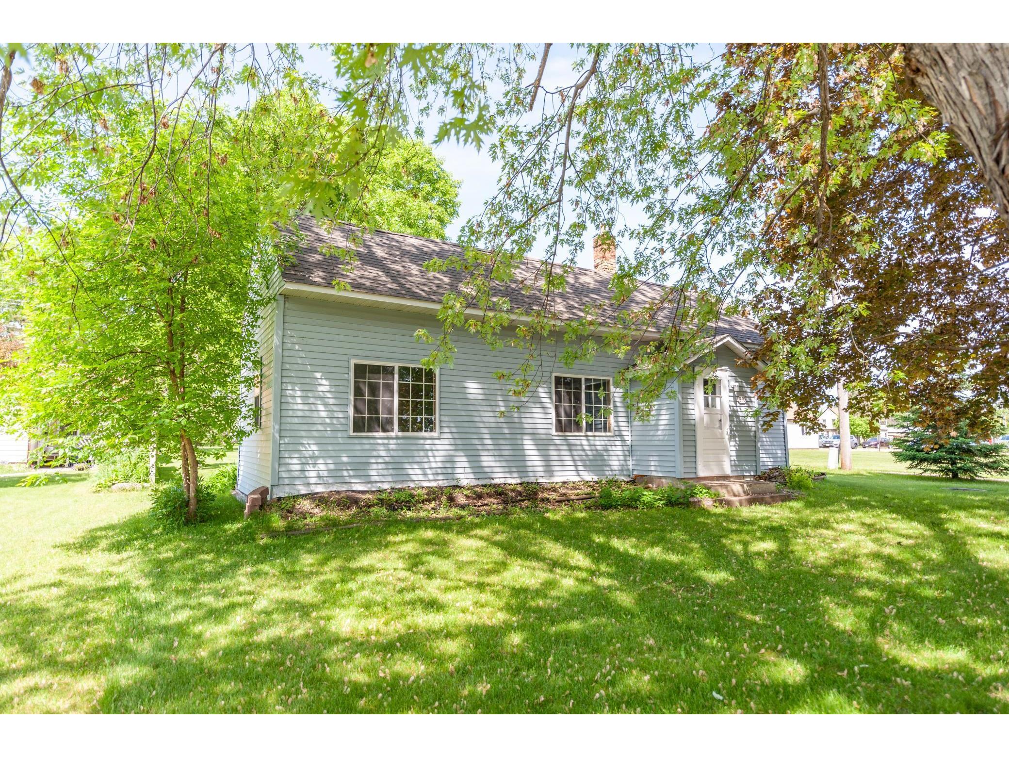 240 5th Avenue SE, Milaca, MN 56353 MLS 5758004 Edina Realty