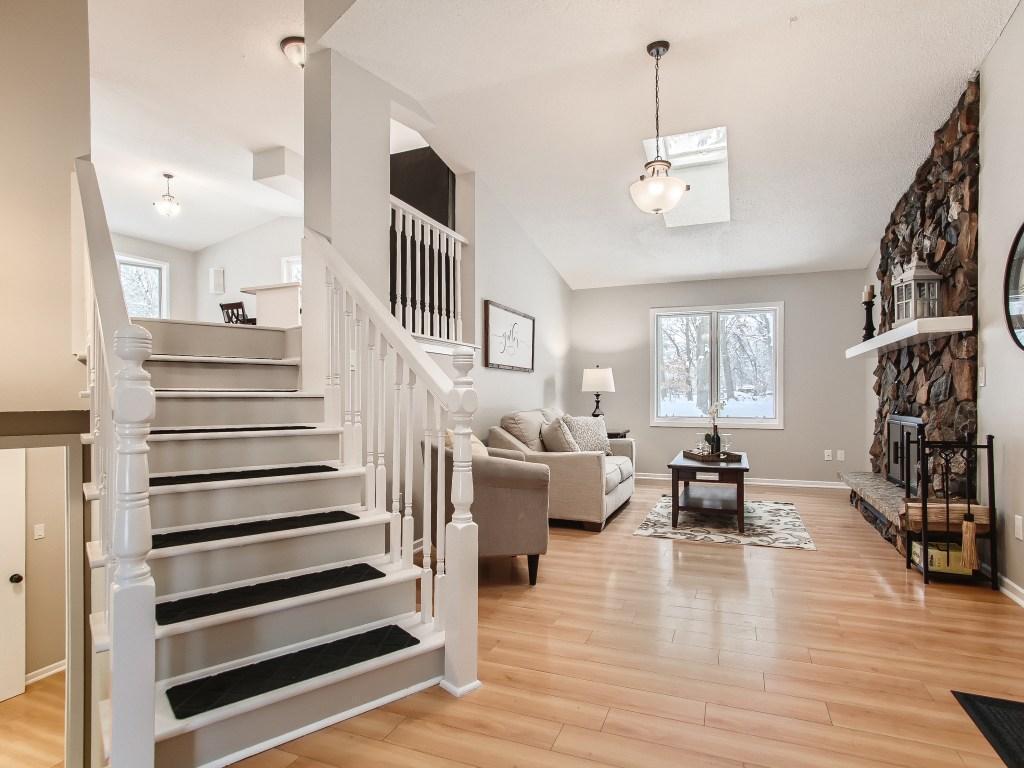 240 97th Avenue NW Coon Rapids MN 55433 6323263 image1