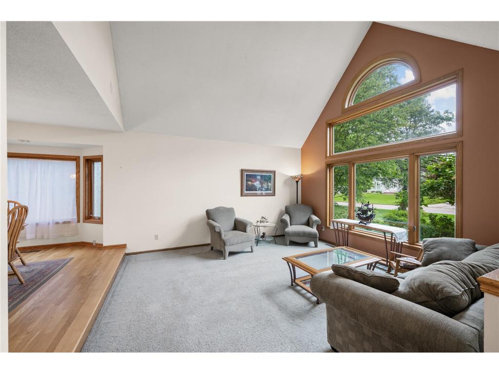 240 Cottonwood Drive Vadnais Heights MN 55127 7053076 image11