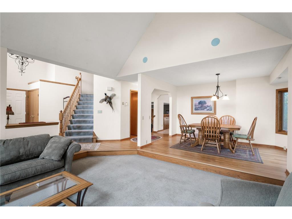 240 Cottonwood Drive Vadnais Heights MN 55127 7053076 image12