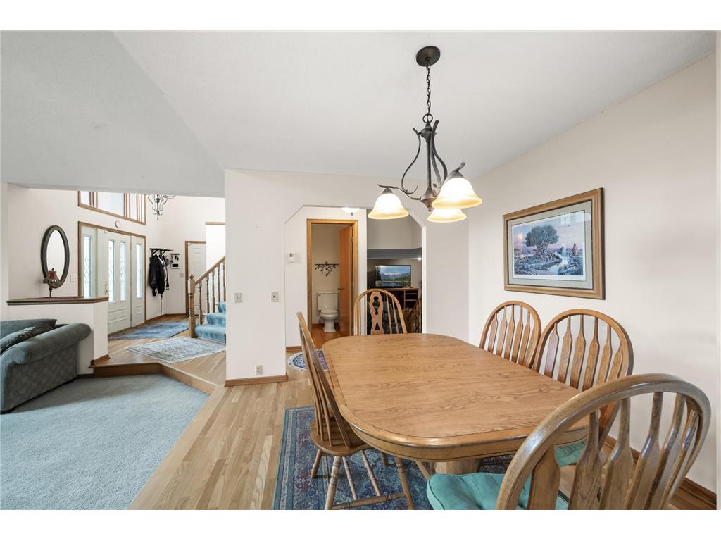 240 Cottonwood Drive Vadnais Heights MN 55127 7053076 image14