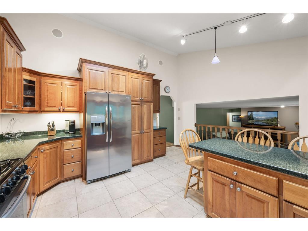 240 Cottonwood Drive Vadnais Heights MN 55127 7053076 image18