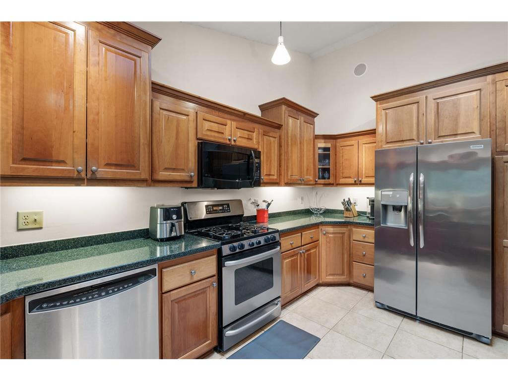 240 Cottonwood Drive Vadnais Heights MN 55127 7053076 image19