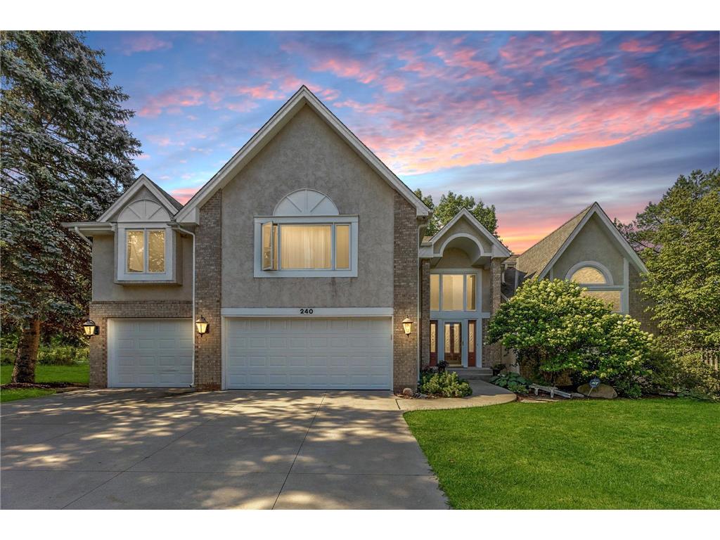 240 Cottonwood Drive Vadnais Heights MN 55127 7053076 image2
