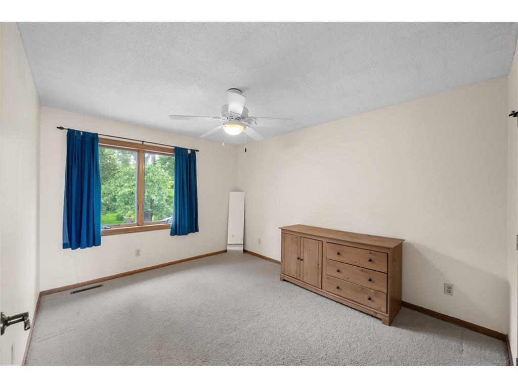240 Cottonwood Drive Vadnais Heights MN 55127 7053076 image36
