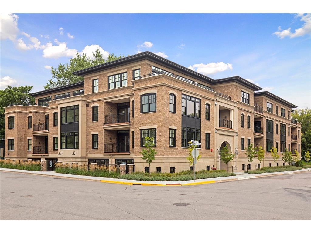 240 Minnetonka Avenue S #304 Wayzata MN 55391 7000512 image1