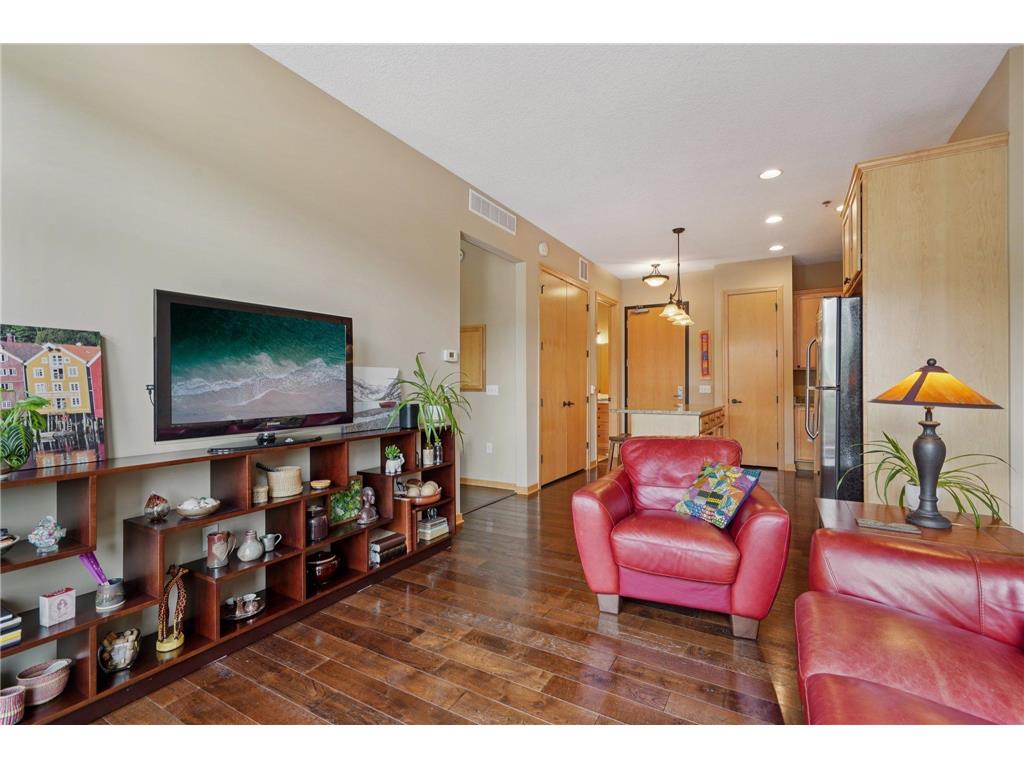 240 Spring Street #204 Saint Paul MN 55102 6769292 image3