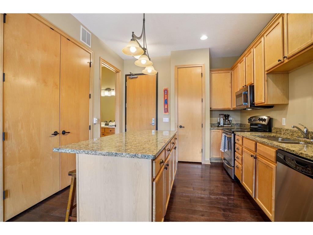 240 Spring Street #204 Saint Paul MN 55102 6769292 image5