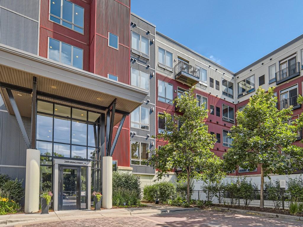 240 Spring Street #214 Saint Paul MN 55102 6401411 image1
