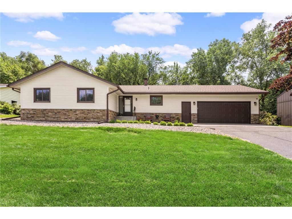 2400 75th Street E Inver Grove Heights MN 55076 6567270 image1