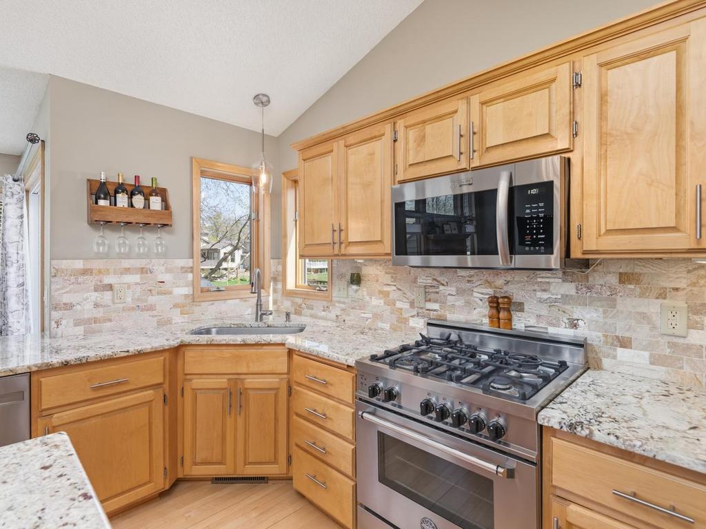 2400 87th Trail N Brooklyn Park MN 55443 7069476 image15