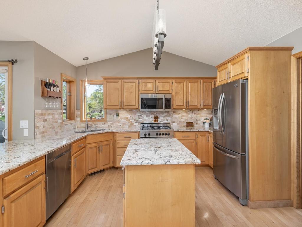 2400 87th Trail N Brooklyn Park MN 55443 7069476 image16