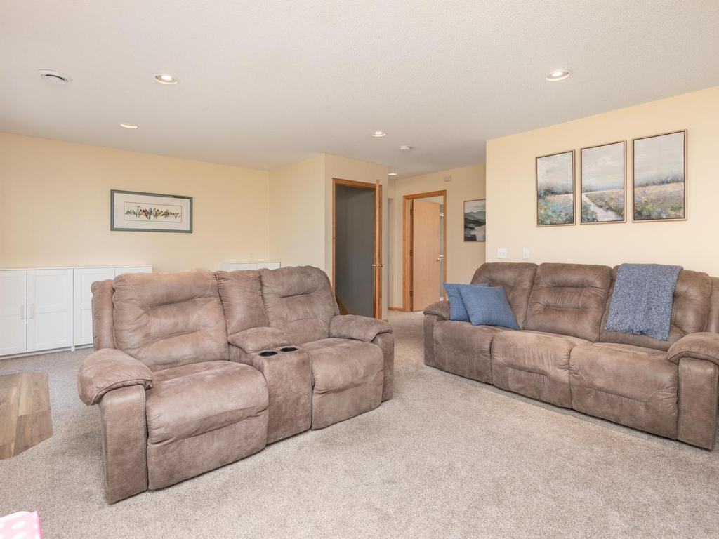 2400 87th Trail N Brooklyn Park MN 55443 7069476 image30