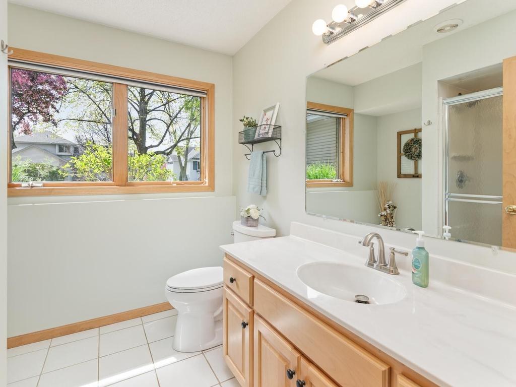 2400 87th Trail N Brooklyn Park MN 55443 7069476 image32
