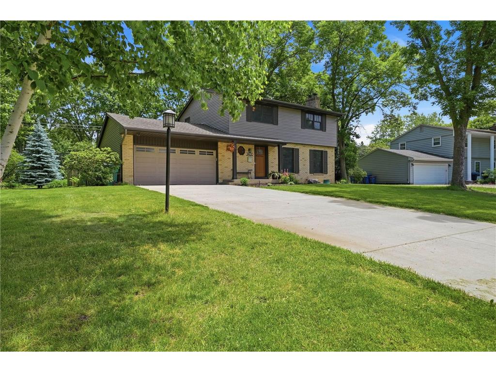 2400 Cavell Avenue N Golden Valley MN 55427 7077827 image3