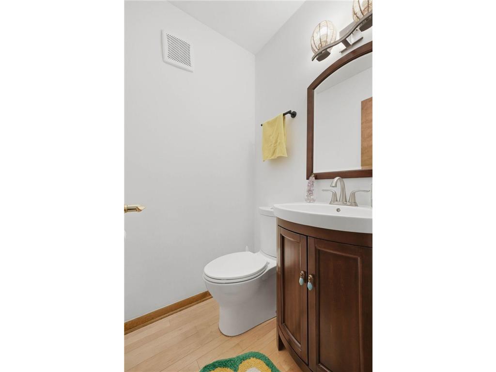 2400 Cavell Avenue N Golden Valley MN 55427 7077827 image33
