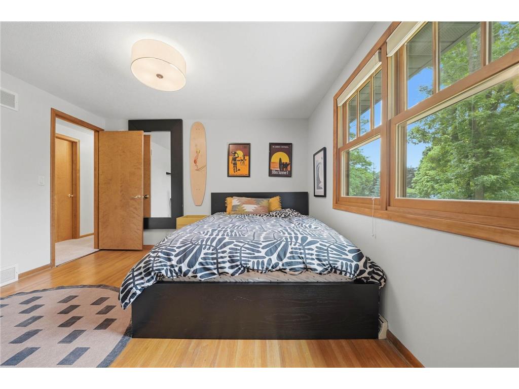 2400 Cavell Avenue N Golden Valley MN 55427 7077827 image38