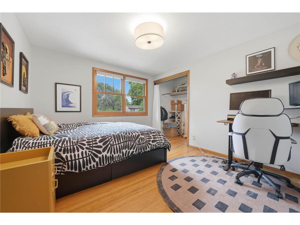 2400 Cavell Avenue N Golden Valley MN 55427 7077827 image39