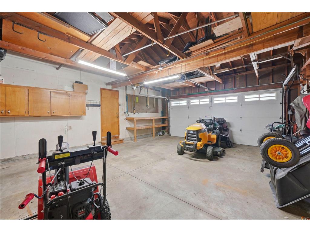 2400 Cavell Avenue N Golden Valley MN 55427 7077827 image46