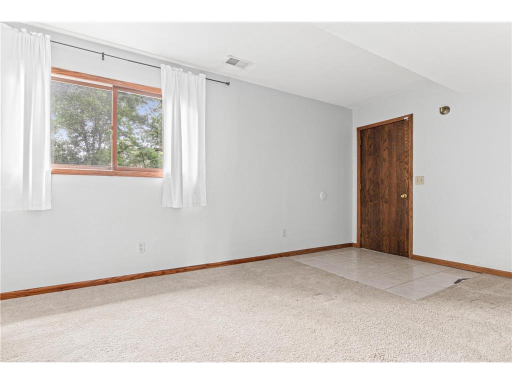 2400 E 125th Street Burnsville MN 55337 6774264 image25