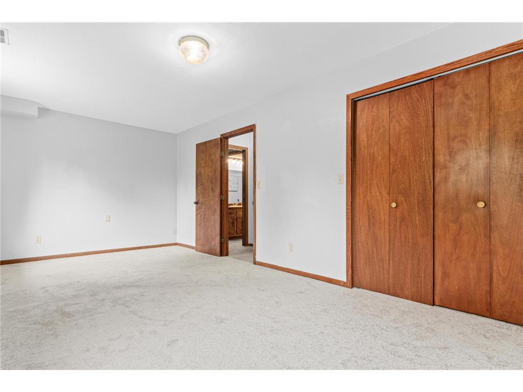 2400 E 125th Street Burnsville MN 55337 6774264 image29