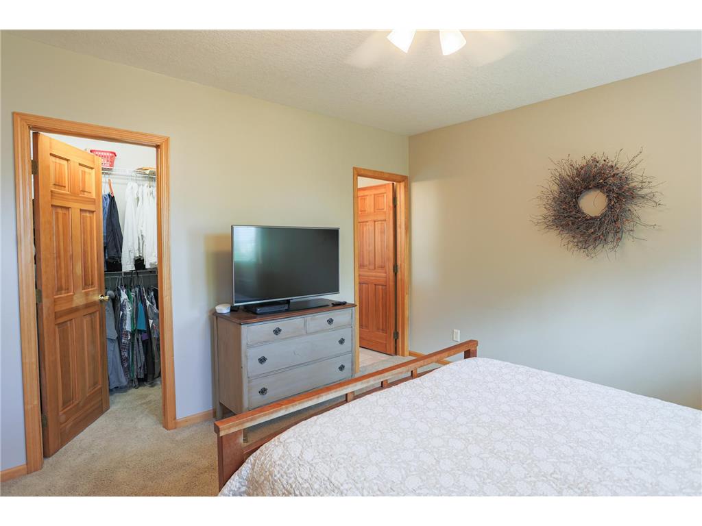 2400 Emerald Bend Hudson WI 54016 7085493 image23