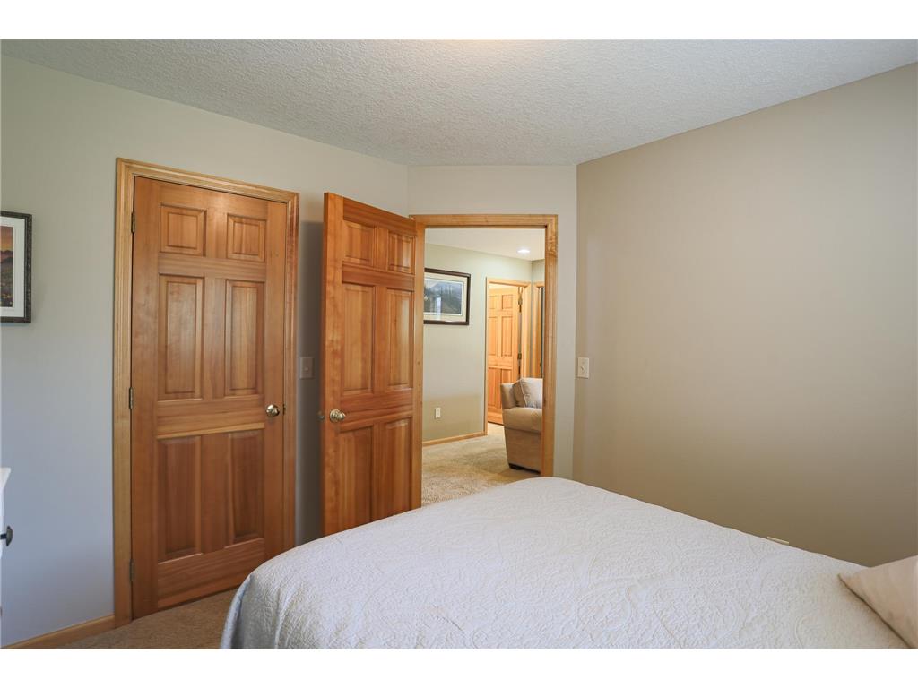 2400 Emerald Bend Hudson WI 54016 7085493 image30