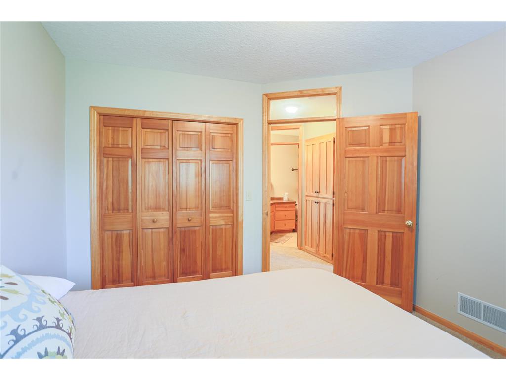 2400 Emerald Bend Hudson WI 54016 7085493 image35