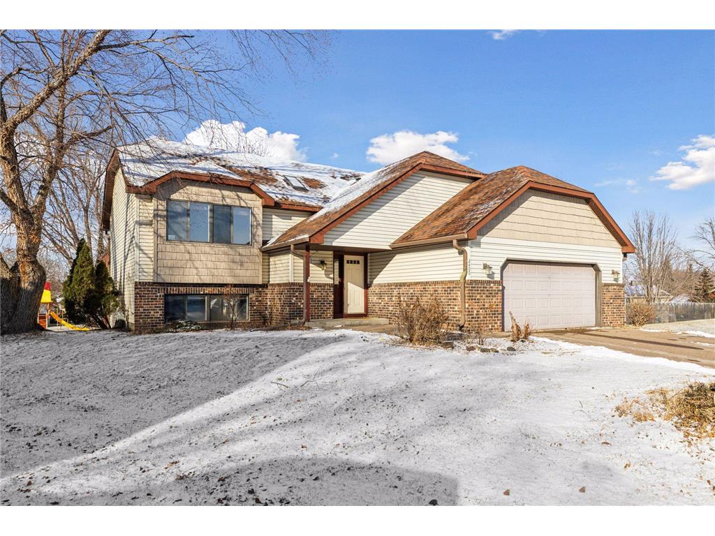 2400 Helmo Avenue N Oakdale MN 55128 6639676 image1