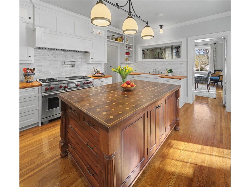 2400 W Lake Of The Isles Parkway Minneapolis MN 55405 - Lake of the Isles 6775659 image14