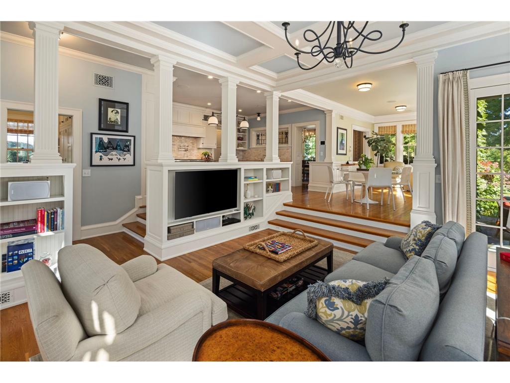 2400 W Lake Of The Isles Parkway Minneapolis MN 55405 - Lake of the Isles 6775659 image15