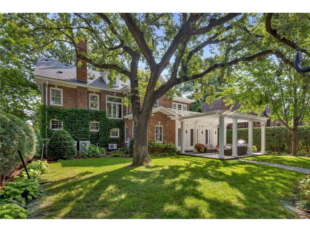 2400 W Lake Of The Isles Parkway Minneapolis MN 55405 - Lake of the Isles 6775659 image21