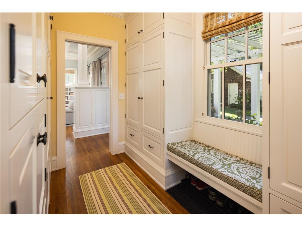 2400 W Lake Of The Isles Parkway Minneapolis MN 55405 - Lake of the Isles 6775659 image25