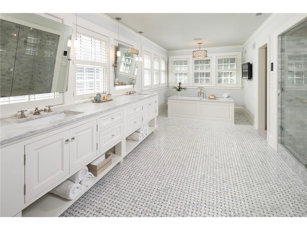 2400 W Lake Of The Isles Parkway Minneapolis MN 55405 - Lake of the Isles 6775659 image31