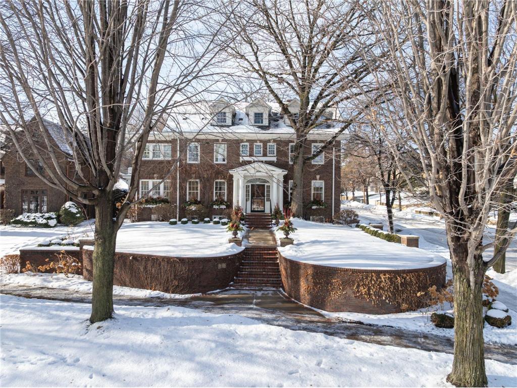 2400 W Lake Of The Isles Parkway Minneapolis MN 55405 - Lake of the Isles 6775659 image4