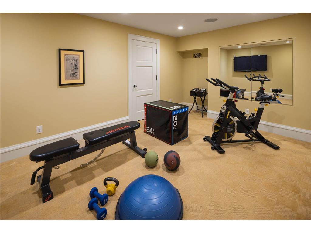 2400 W Lake Of The Isles Parkway Minneapolis MN 55405 - Lake of the Isles 6775659 image43