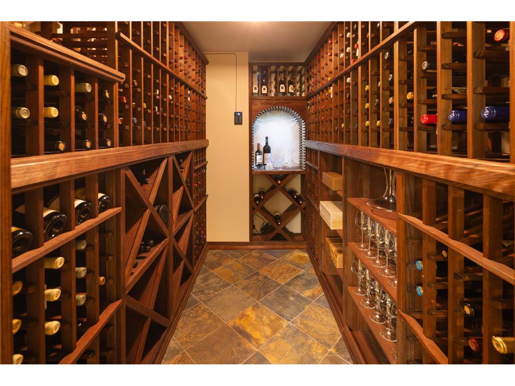 2400 W Lake Of The Isles Parkway Minneapolis MN 55405 - Lake of the Isles 6775659 image46