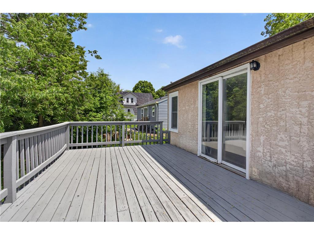 2401 14th Avenue E North Saint Paul MN 55109 7081554 image2